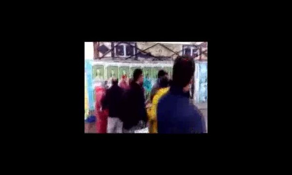 Bakırköy'de 'Hayır' standı açan kadınlara saldırı