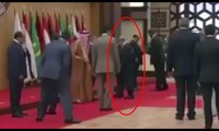 Lübnan Cumhurbaşkanı yere kapaklandı
