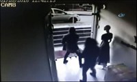 Güpegündüz iş yerinden bilgisayar çalan hırsız kamerada