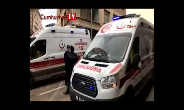 Hulusi Akar, roketin atıldığı yerde incelemelerde bulundu