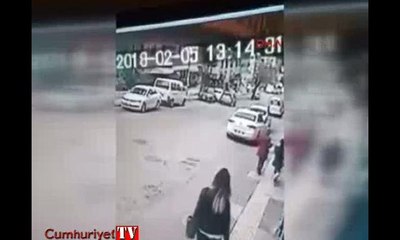 Otomobille takip ettiği kadına tacizde bulunup, yerde sürükledi