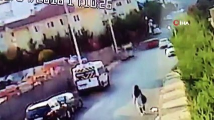 İstanbul’da öğrenci servisiyle otomobil böyle çarpıştı: 3 yaralı