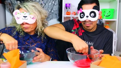 SLIME D'HALLOWEEN À L'AVEUGLE AVEC MA MAMAN !! JustJonathan