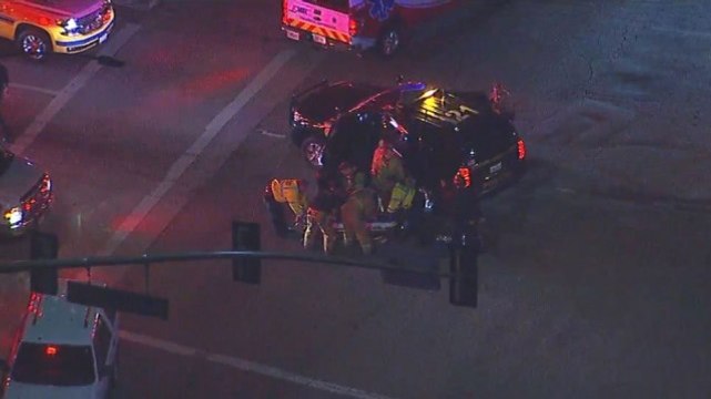 ABD'nin Kaliforniya Eyaletindeki Bara Silahlı Saldırı: Çok Sayıda Yaralı Var