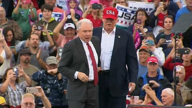 Rücktritt von Justizminister: Trumps Schlag gegen Russland-Ermittlung?