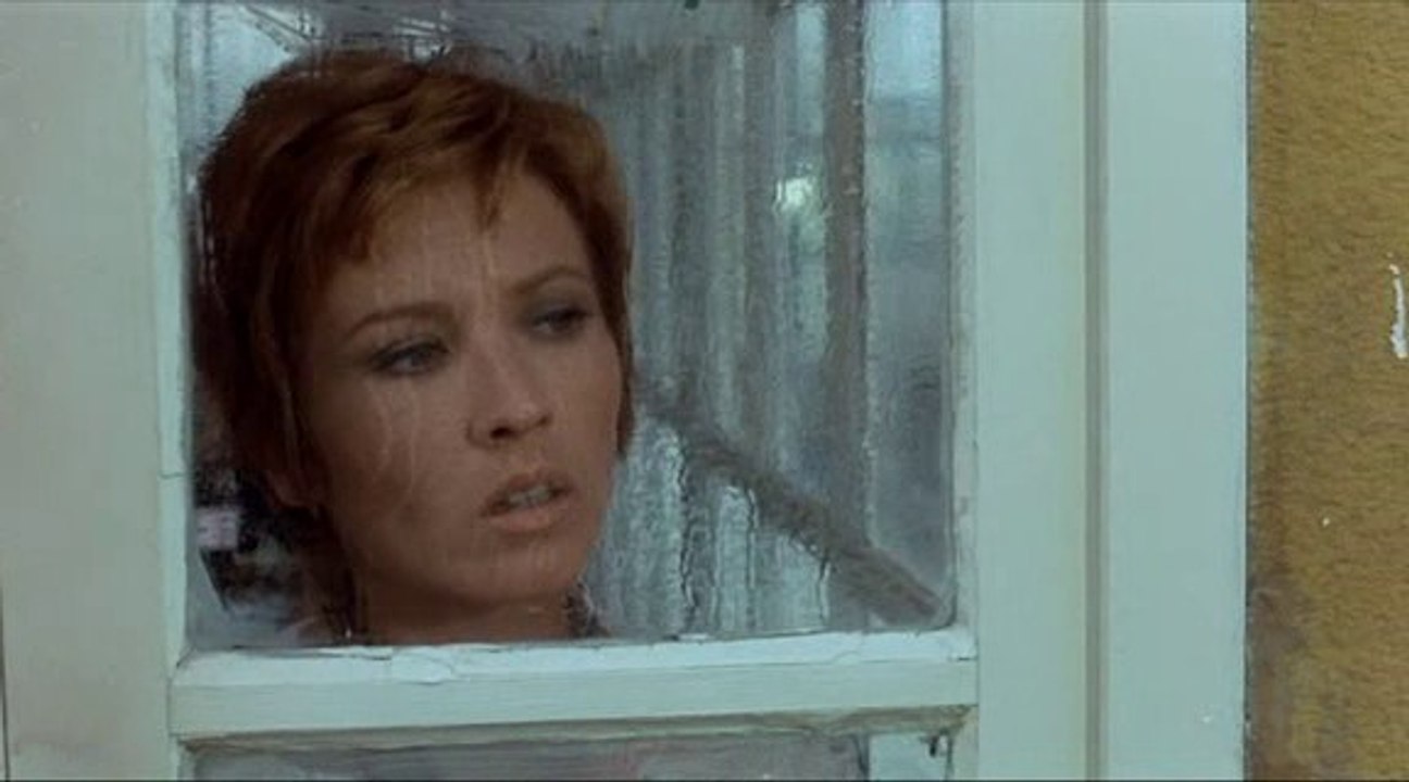 Francis Lai - Le Passager de la Pluie (Rider On The Rain) (Movie Trailer) (1970)