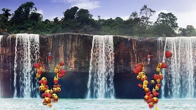 Втрое больше возможностей!Теперь у вас есть 3 камеры для любых условий съемки:- Первая снимает с широким углом, чтобы получить роскошный пейзаж. - Вторая п