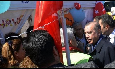 Erdoğan'ın 'Hayır' çadırı ziyaretine damga vuran görüntüler
