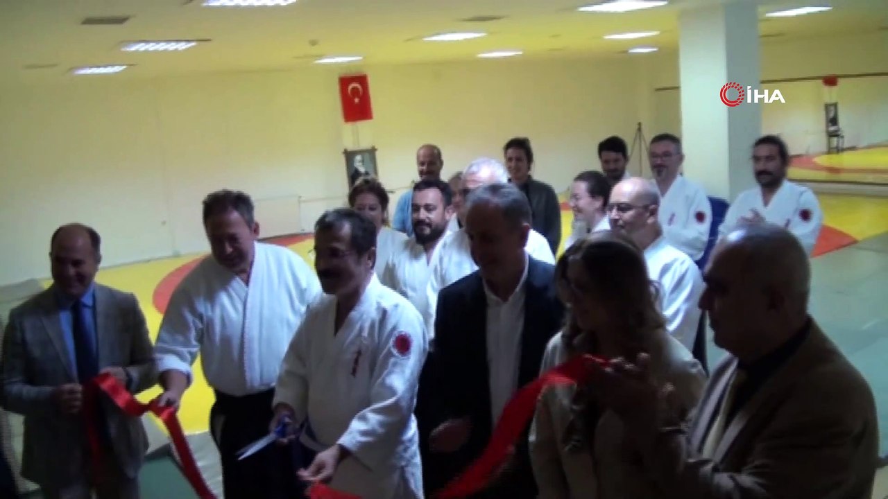 Rektör ve güvenlikçilere Aikido kursu