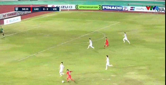 Tình huống nguy hiểm của đội tuyển Lào