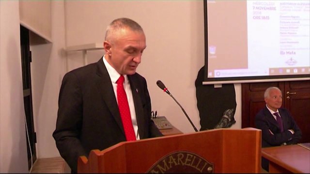 ‘Turizmi jonë është ‘dashuria e re’ e italianëve’/ Meta i fton të investojnë: Do gjeni ‘parajsën’