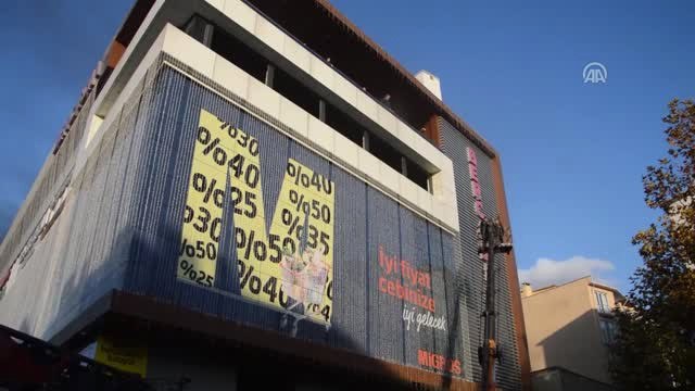 Lüleburgaz'da Alışveriş Merkezinde Yangın