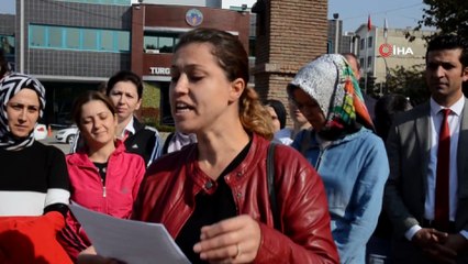 Velilerden öğrenciyi darp ettiği iddia edilen öğretmene destek