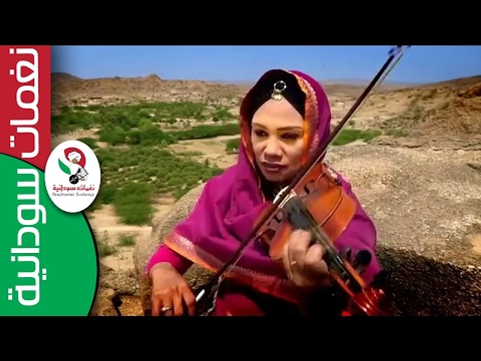 كورال كلية الموسيقي والدراما / ‫عازة في هواك  ‬‎