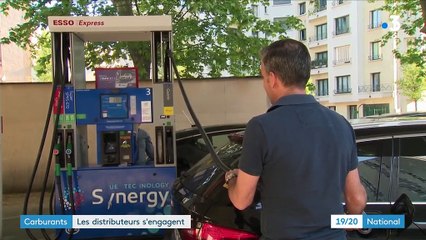 Carburants : les distributeurs s'engagent sur les prix à la pompe