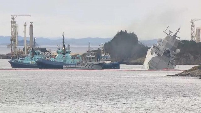 Ocho heridos por la colisión entre una fragata y un petrolero en Noruega