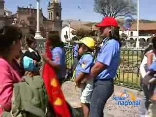 REPARTIERON ABRAZOS - AYACUCHO