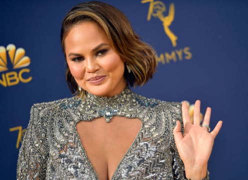 Chrissy Teigen Hilariously Claps Back at Mom-Shamer