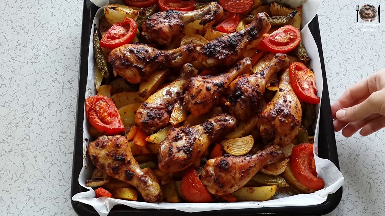 Fırında Patatesli Tavuk Tarifi - Ev Yemekleri Tarifleri
