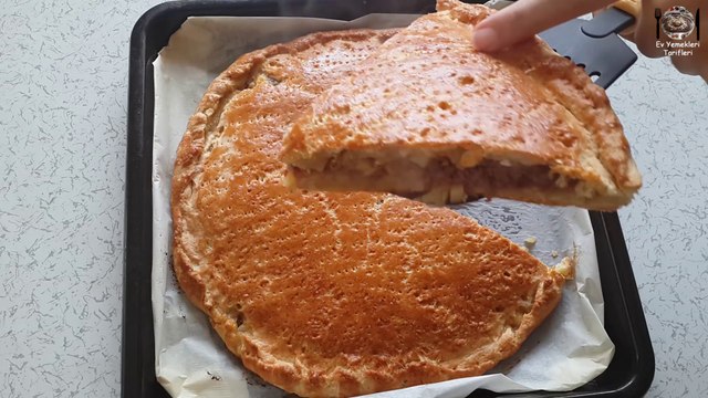 El Açması Kıymalı Ve Patatesli Börek - Ev Yemekleri Tarifleri
