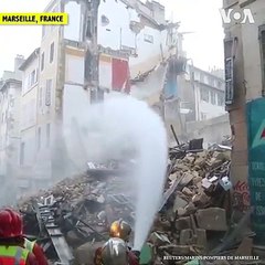 په فرانسې کې د دوو نړیدلو ودانیو له کانکریټ او خاورو څخه د درې کسانو مړي ویستل شویدي. د مارسیال سیمې پولیس وایي چې له دغې ودانۍ لاندې لا هم ډیر کسان ورک دي. #vo