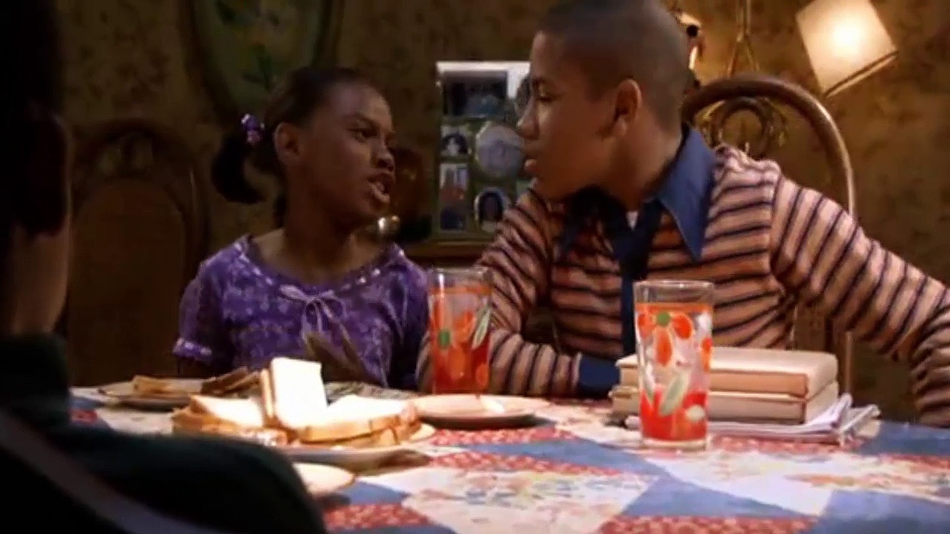 Regarder tout le monde deteste chris