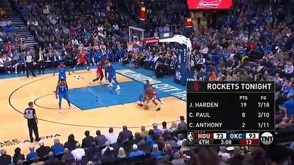 Chris-Paul-fakes-the-ref-and-gets-called-for-a-tech