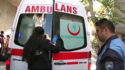 Avcılar'da korkutan  yangın...5 kişi dumandan etkilendi