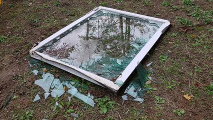 대전 아파트 10층에서 창문 떨어져 / YTN