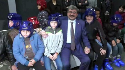 Dezavantajlı çocuklar buz pistiyle tanıştı - BİLECİK
