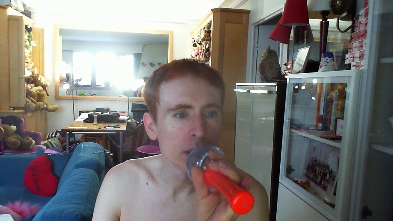 Wiwi égratigne "i luv this shit" d'August Alsina & Trinidad James