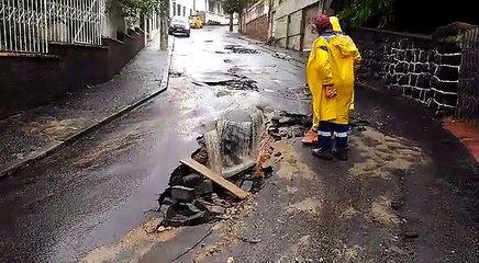 Ladeira Santa Clara, no Parque Moscoso: crateras no meio da rua