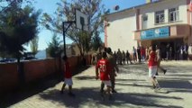 Jandarma ekipleri öğrencilerle basketbol oynadı - GAZİANTEP