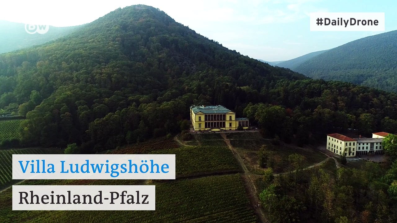 #DailyDrone: Villa Ludwigshöhe | DW Deutsch