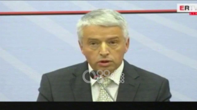 Ora News - Thirrjet antishqiptare në Bularat, Shqipëria shpall non grata 52 grekë