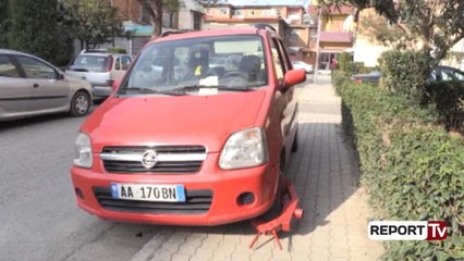 Zaptimi i trotuareve në Lezhë, qytetarët: Të merren masa, lëvizja në rrugë po na rrezikon jetën