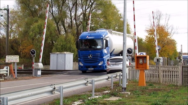 Les véhicules ne ralentissent pas systématiquement au passage à niveau 129 de Laneuveville-devant-Nancy, l'un des plus dangereux du Grand Est