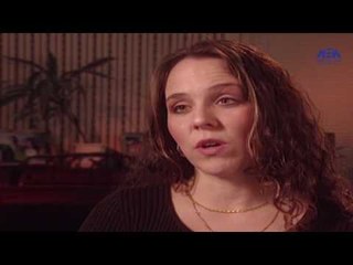 قصه  حقيقيه  ماذا تفعلين اذا حاول  رجل  تصويرك  فى الحمام  او  حجرة النوم