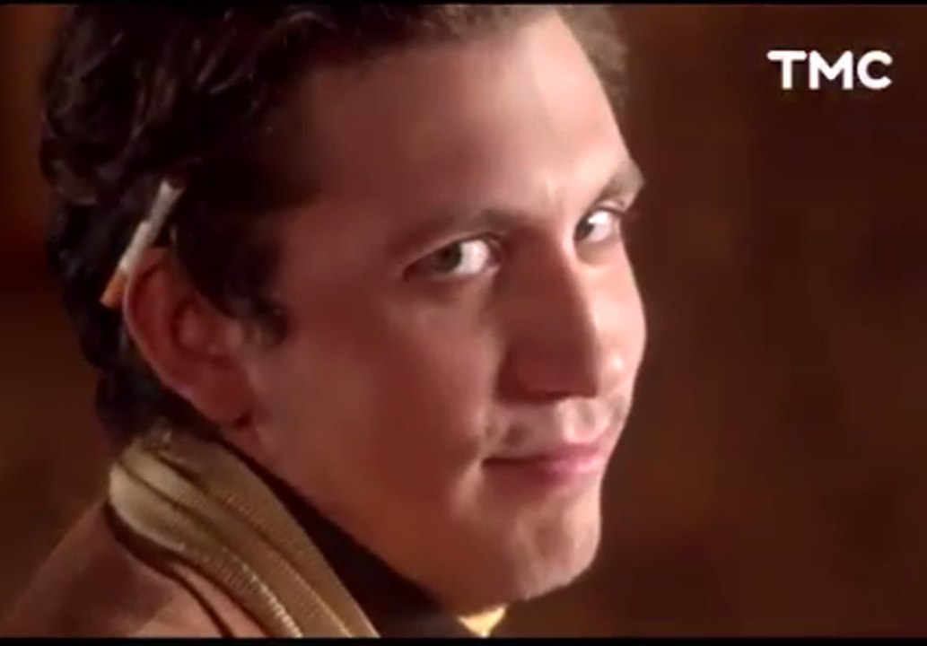 Burger Quiz : fausse pub la cigarette avec Max Chabat