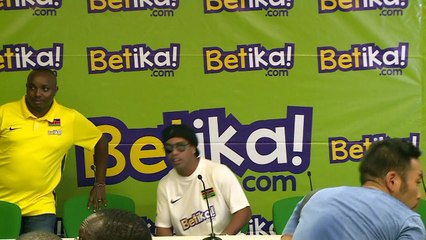 Ronaldinho Gaúcho agora no Quênia