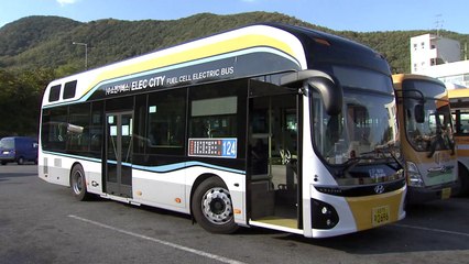 달리는 '공기청정기' 수소 전기 시내버스 첫 투입 / YTN