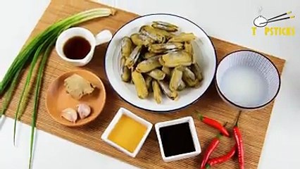 Fried razor clams with scallion and ginger is a home-style dish. Regularly eating razor clams is good for the brain.#VideofromChina #NoTakeouts