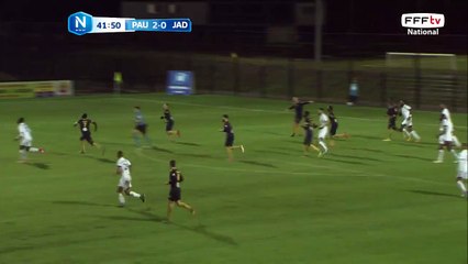 Belle action frappe instantanée détournée en corner.