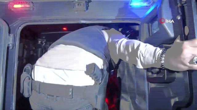 Sokak ortasında rastgele ateş açan 3 kişi polisi alarmla geçirdi