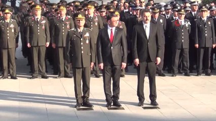 Temizlik İşçilerinden Ata'ya Saygı