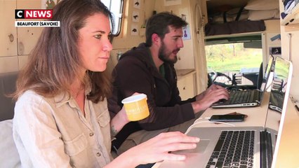 Les "vanlifeurs" : ils quittent tout pour vivre dans un camion aménagé