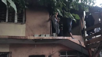 Eşyaları Yangında Kül Oldu