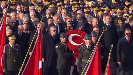Cumhurbaşkanı Erdoğan Anıtkabir’de