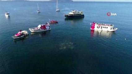 Dalgıçlar Dev Atatürk'ün Gözleri Tablosunu Denizden Çıkardı