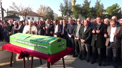 Aracının içinde kazara kendini vuran belediye başkanının oğlu toprağa verildi